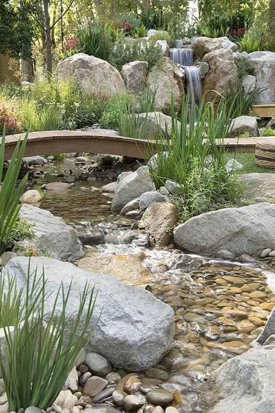 38 Striking Rain Garden Landscaping Ideas - 309
